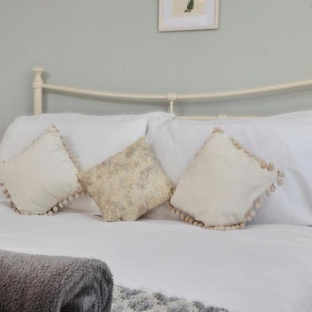 Windlass Cottage Lymington Ngoại thất bức ảnh